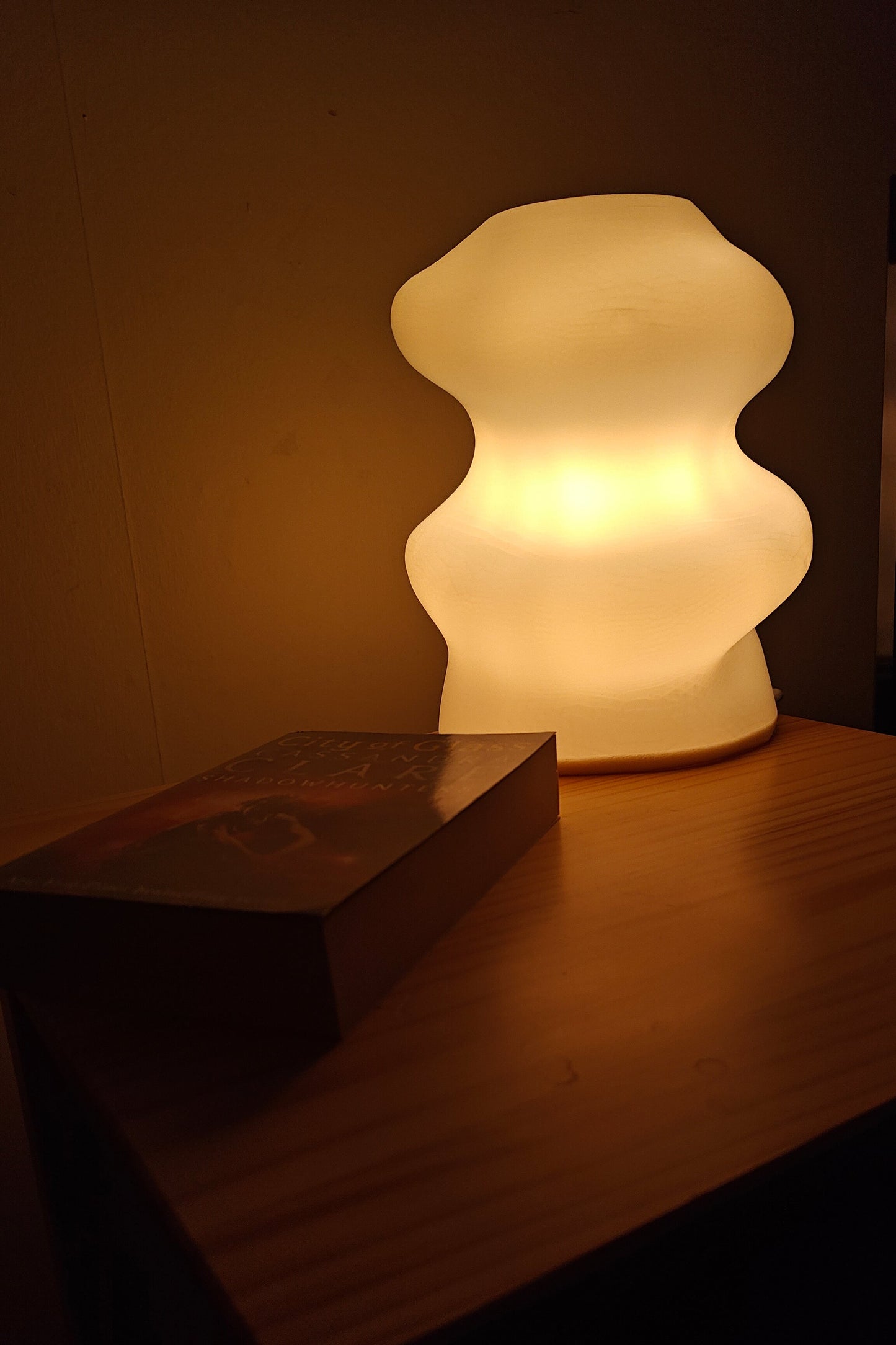 Gloob Table Lamp