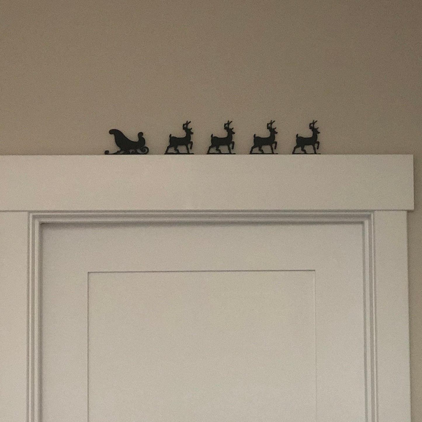 Santa Sleigh & Reindeer Decoration