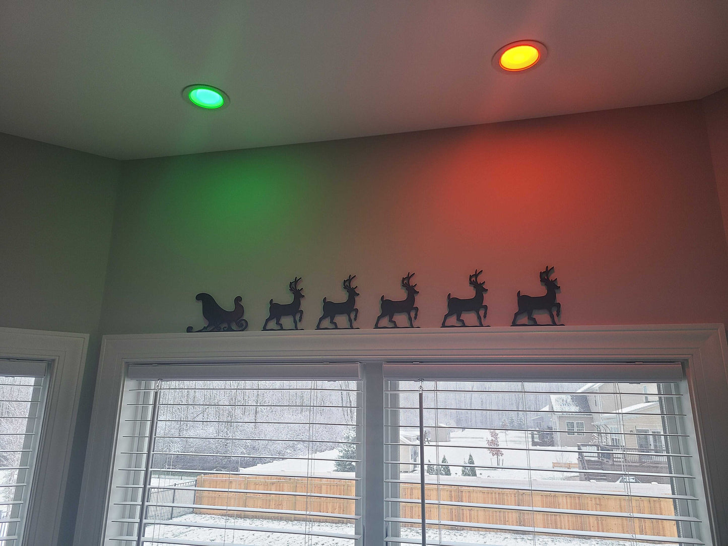 Santa Sleigh & Reindeer Decoration